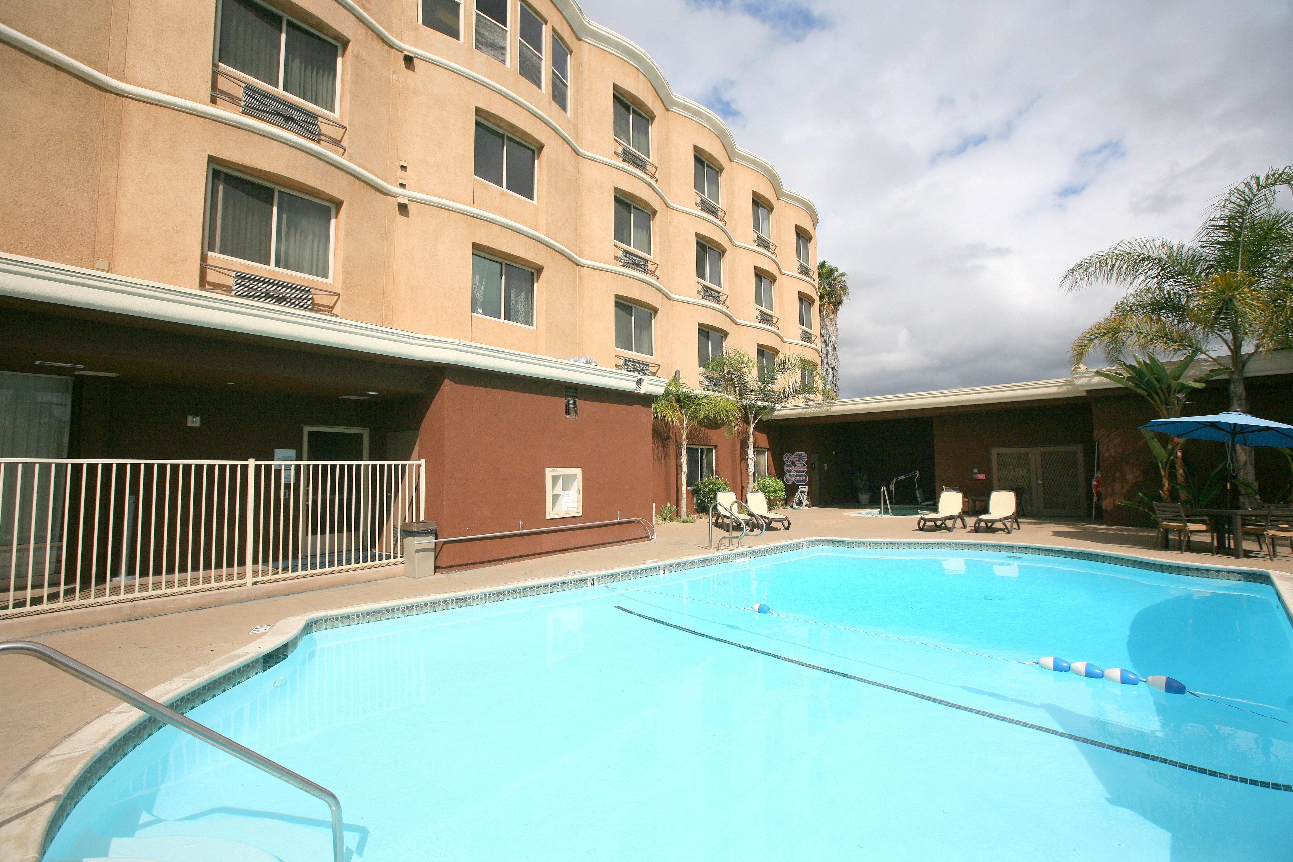 Holiday Inn Express San Diego South - Chula Vista By Ihg Exterior photo